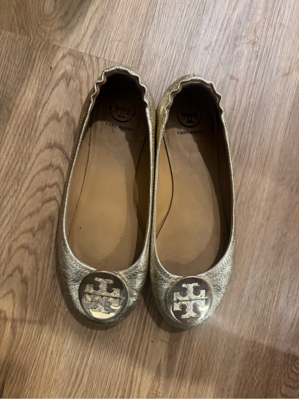 Tory Burch Gold Logo Round-Toe Ballet Flats